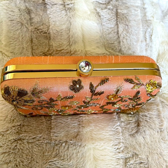 Stunning Peach color Embroided Clutch - Picture 5 of 7